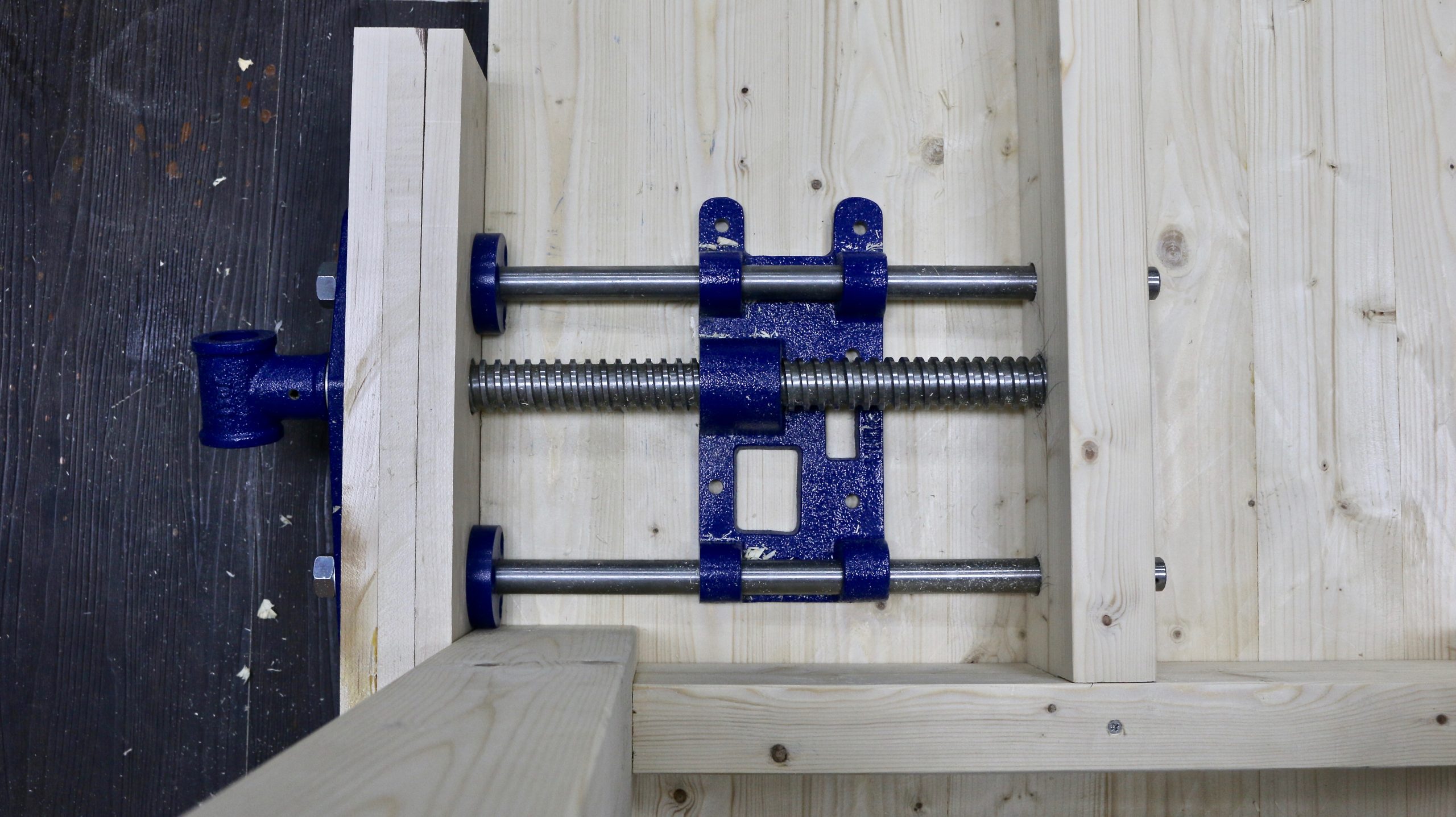 Yost 10-Inch Woodworking Vise Mounting