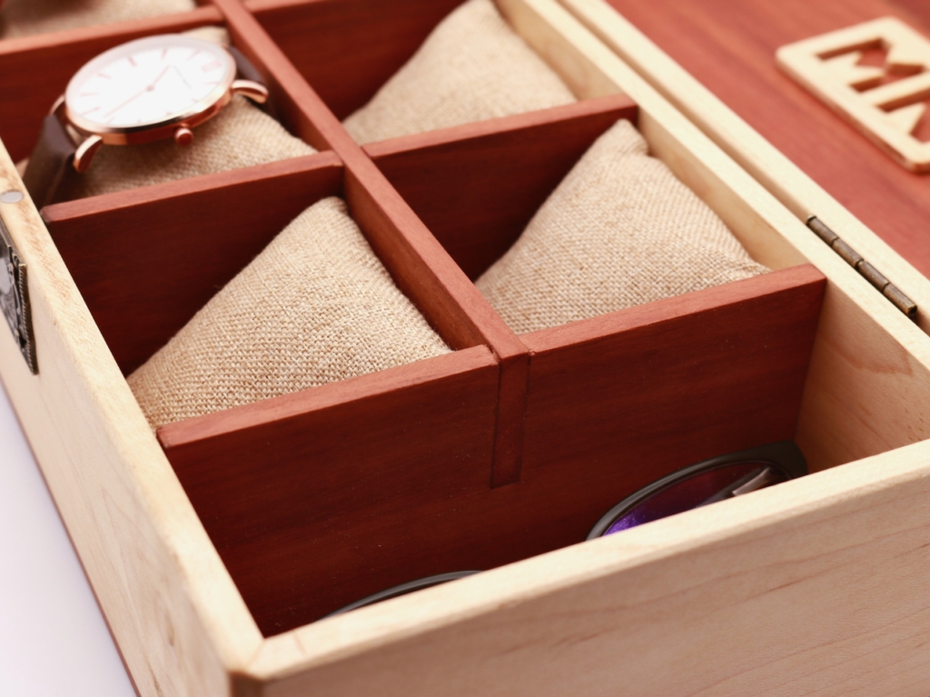 Wooden Watches Box from Sapele and Maple