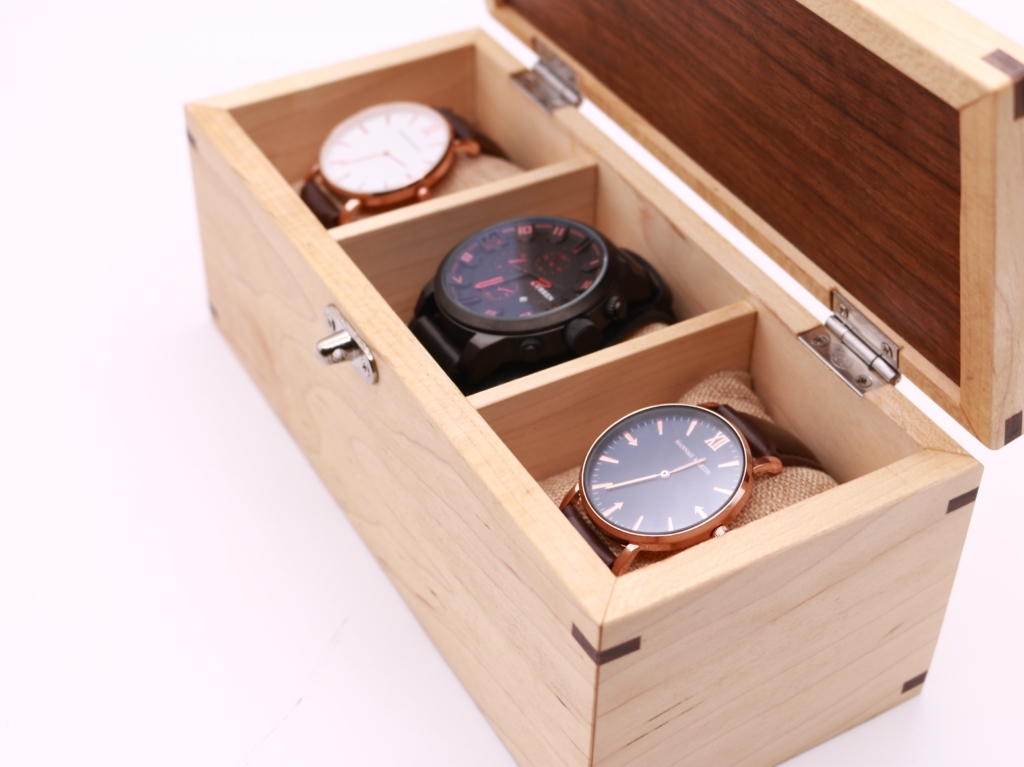 maple wooden watch box
